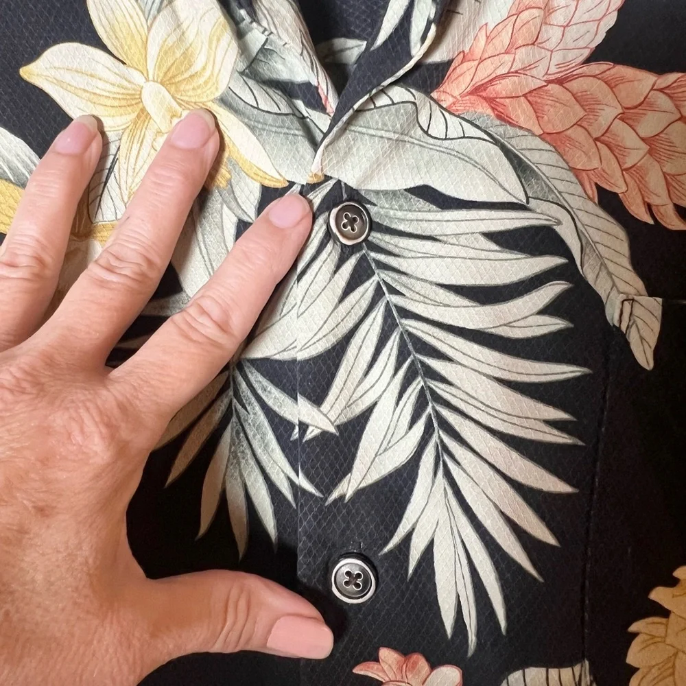 Tommy Bahama Silk Button Down Tropical Print Shirt XXL - Picture 3 of 6